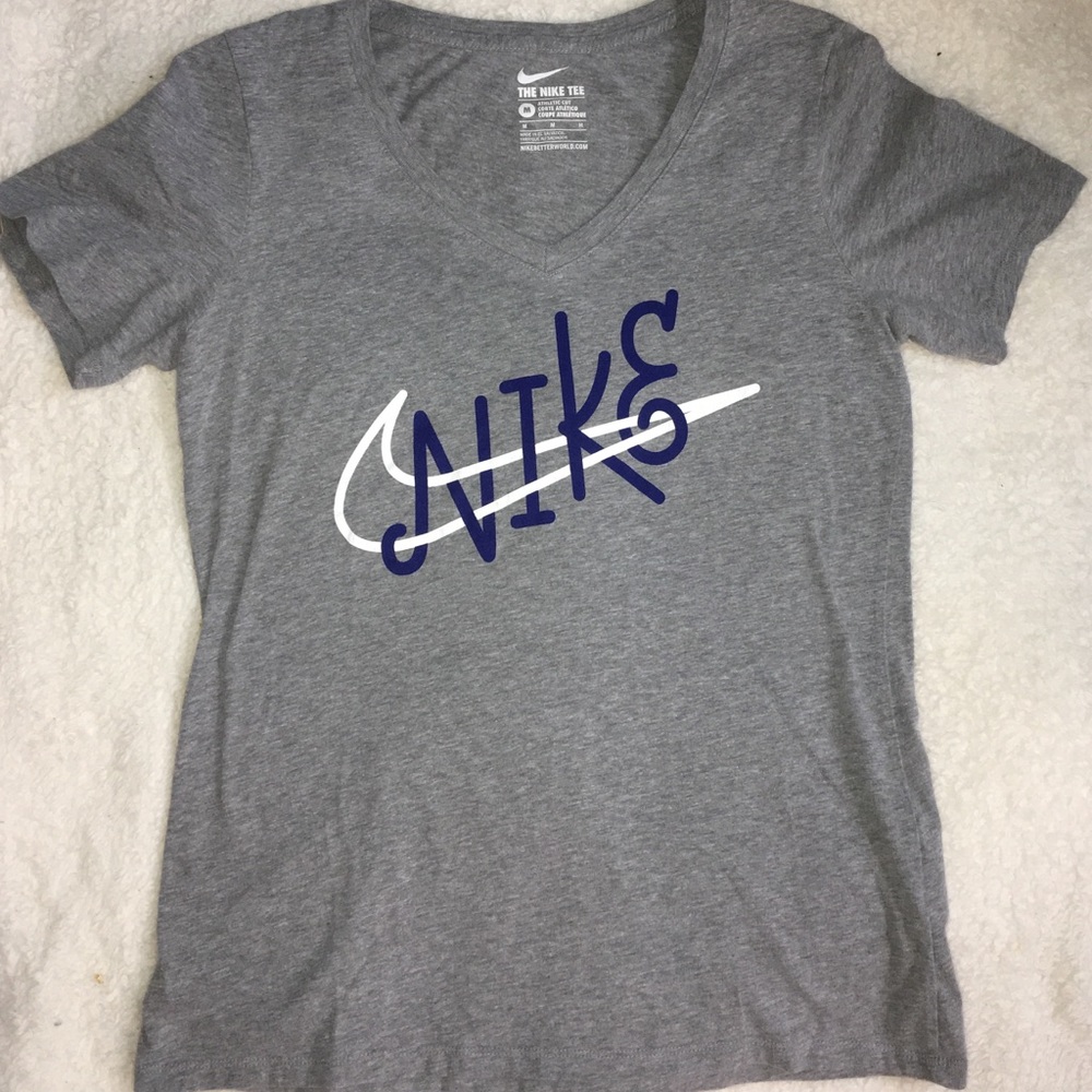 Nike Women’s T-Shirt